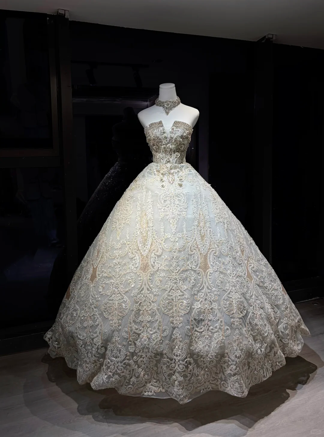Champagne Gold Heavy Beaded Lace Ball Gown Strapless Vintage Wedding Prom Dress  NV7075