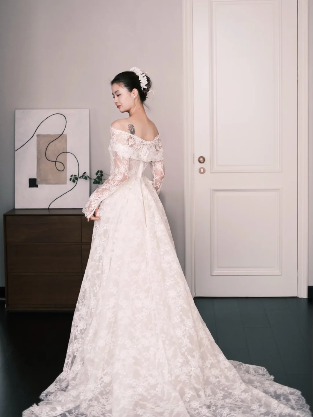 Vintage Lace Wedding Dress Off The Shoulder Long Sleeve Detachable Overskirt Bridal Gown  NV7248