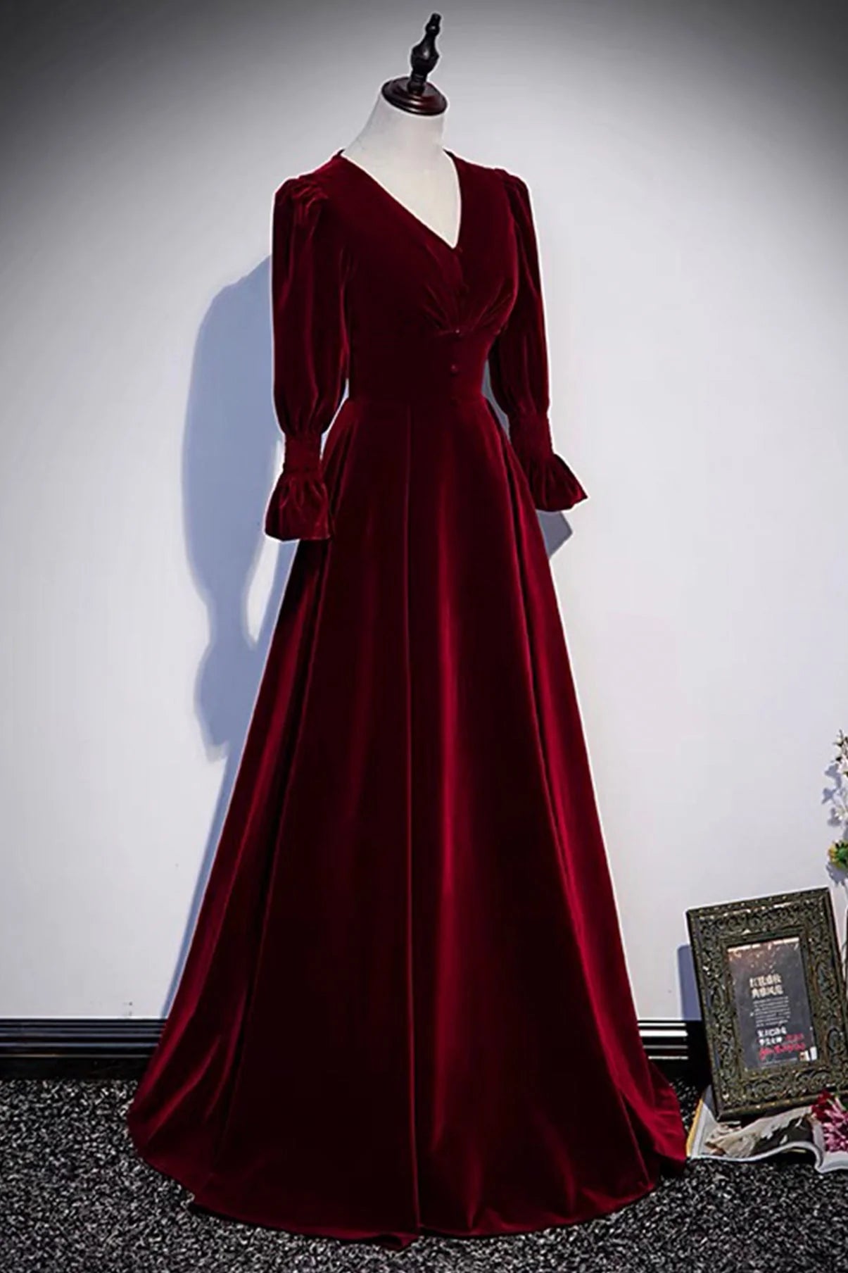 Burgundy Velvet A-line Long Sleeve Evening Gown Ball Gown nv2183
