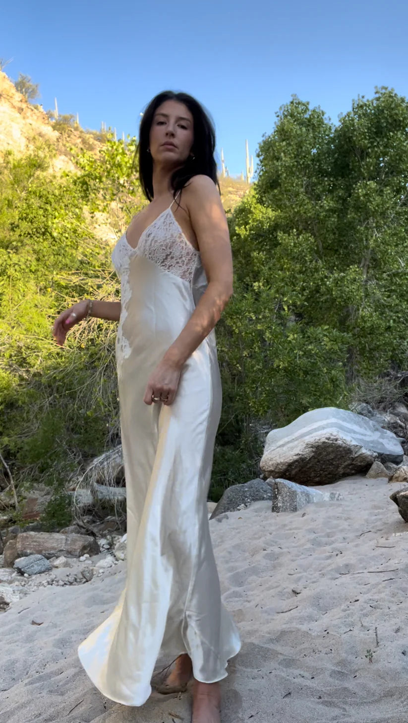 Ivory Stunning Floral Lace Adjustable Spaghetti-Shoulder Floor-Length Edgy Long Satin Cocktail Party Dress party dress nv4105