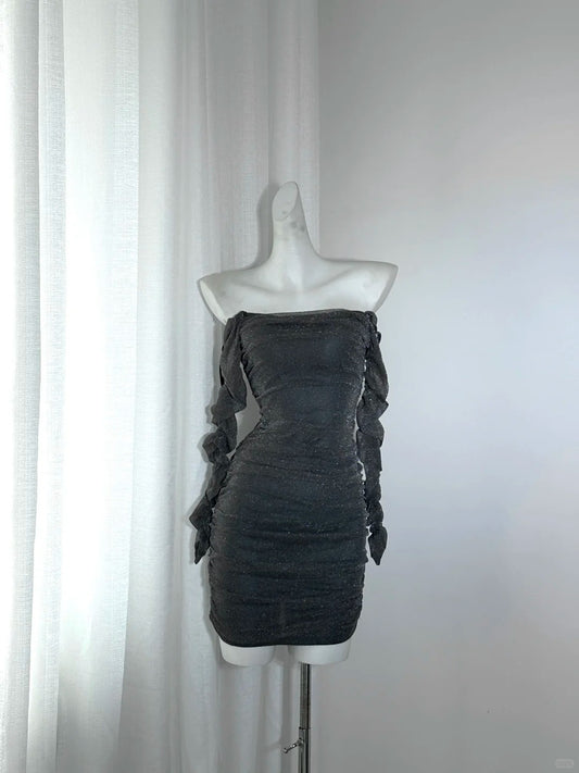 NiceVestidos - Schwarzes, funkelndes, langärmliges Homecoming-Kleid NV5617