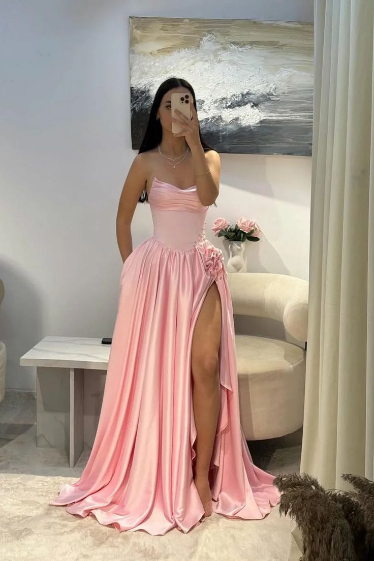 NiceVestidos--Dreamy Pink Satin Strapless High-End Gown with 3D Floral Embellishment & Side Slit, Luxury Long Dress for Evening Party & Ball NV5887