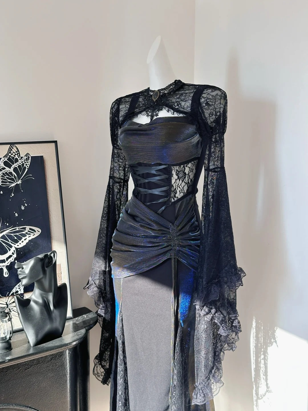 Black Vintage Elegant Delicate Lace Long Satin Ball Gown Evening Gown Birthday Party Dress Prom Gown nv4047