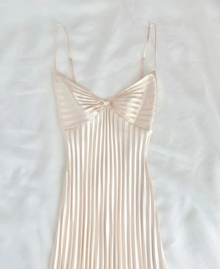 NiceVestidos - Robe de bal longue et simple en satin plissé à bretelles spaghetti, robe rétro Nv5630