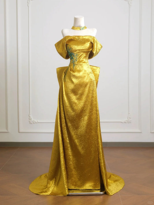 Robe de soirée longue élégante en satin avec appliques dorées nv4954