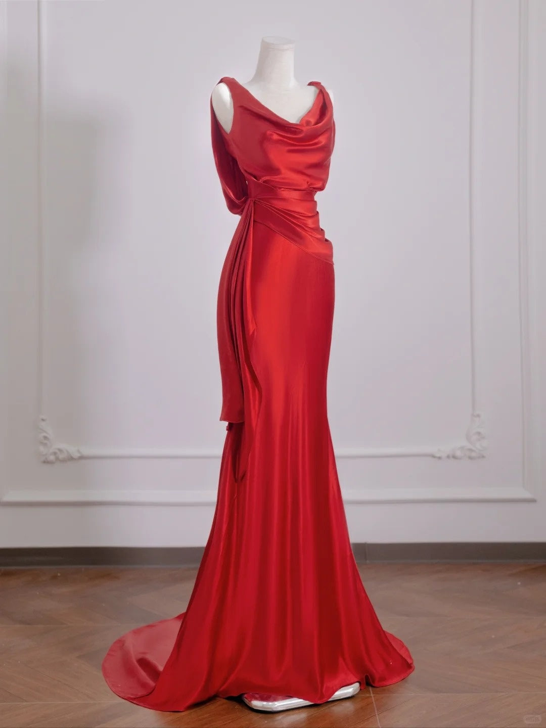 Red Elegant Fashion Backless Long Satin Prom Dress Evening Dress nv4974