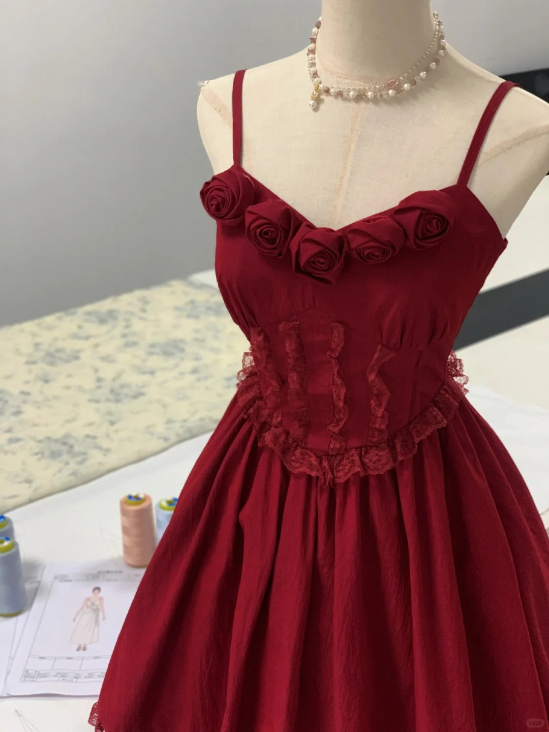 Rotes, süßes, kurzes Tüll-Heimkehrkleid mit Blumenmuster, Ballkleid, Geburtstagskleid, NV4525