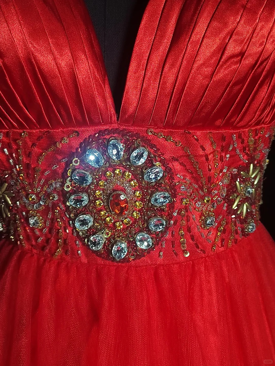 Rot Wunderschöne Elegante Mode Exquisite Edelstein Perlen Kurzes Satin Tüll Ballkleid Abendkleid Abschlussballkleid Homecoming Kleid nv3871