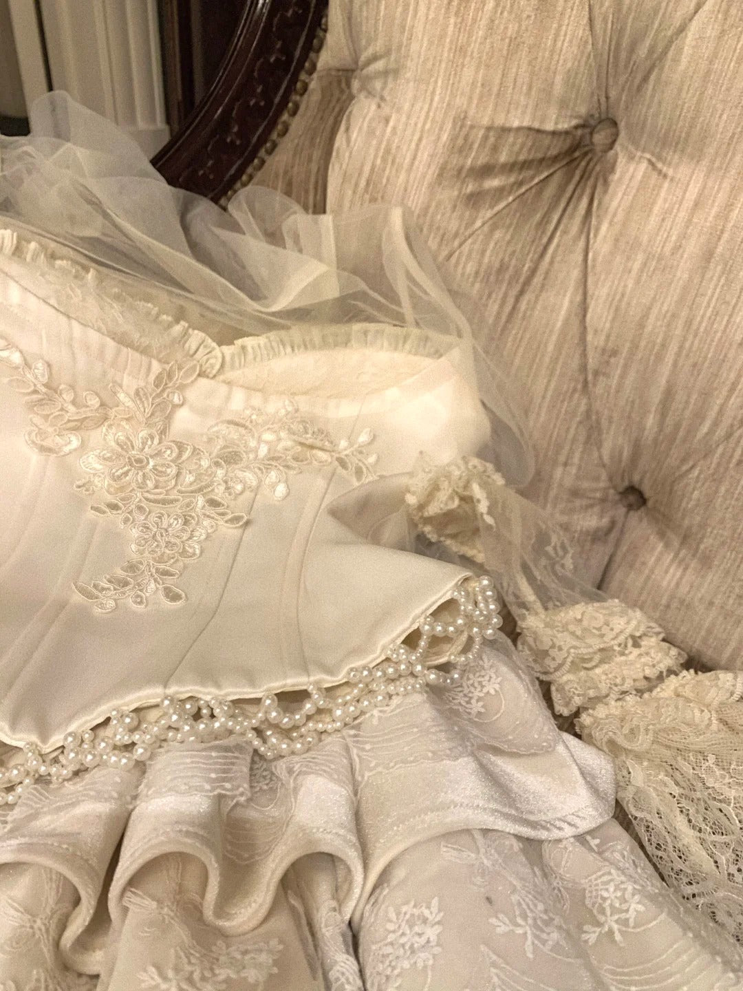 White Sweet Pearl Beading Short Satin Lace See-through Homecoming Dress Prom Dress Birthday Dress nv4522