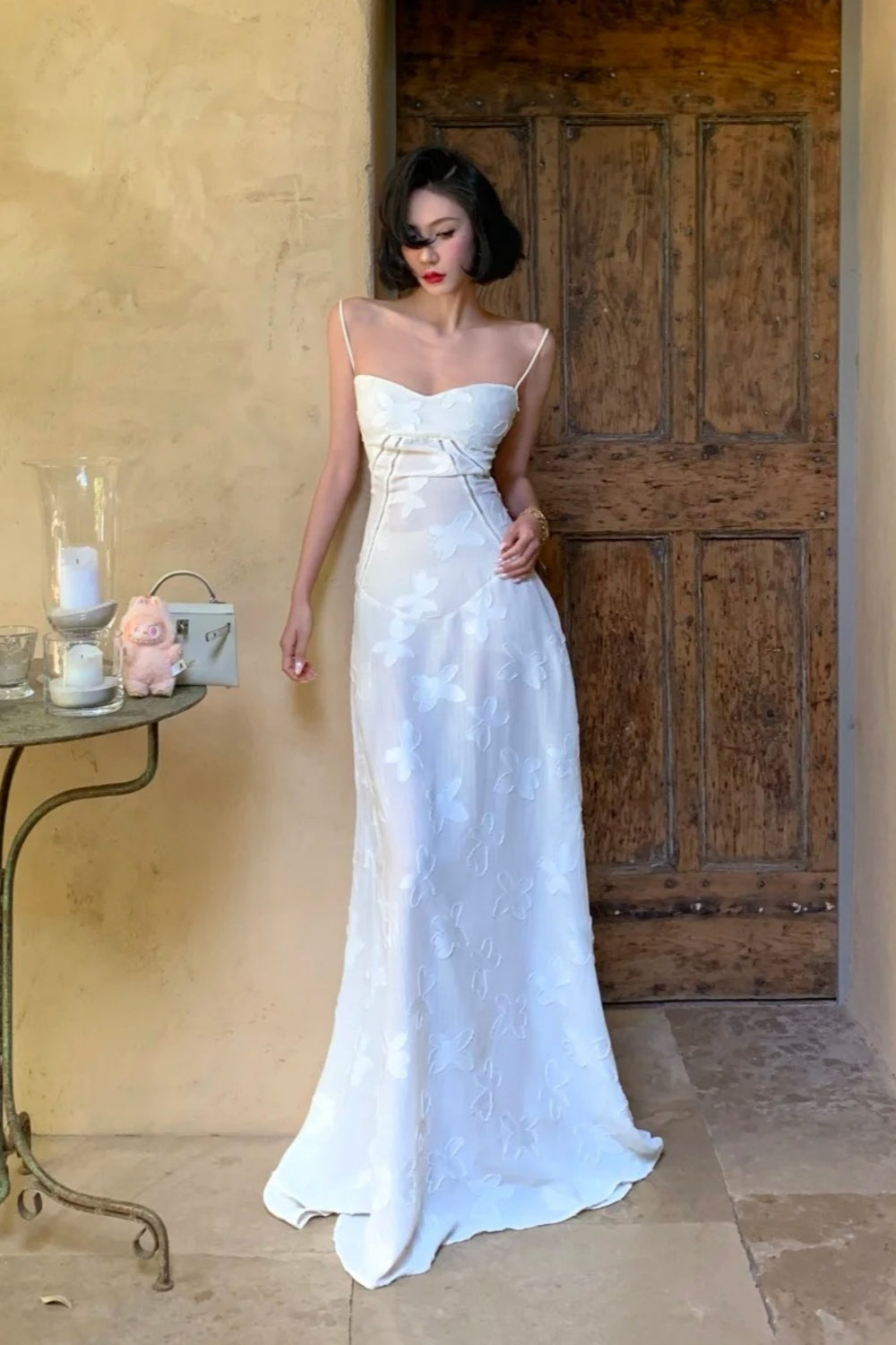 White Embellished Embroidery Gown: Thin Strap Backless, Flowy Chiffon, High-end Date Evening Gown NV6405