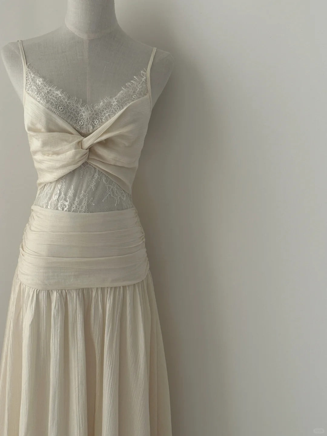 Robe de soirée élégante, style rétro, romantique, en dentelle, bretelles spaghetti, longueur au sol, en mousseline de soie, pour anniversaire, vacances, mariage, nv4074