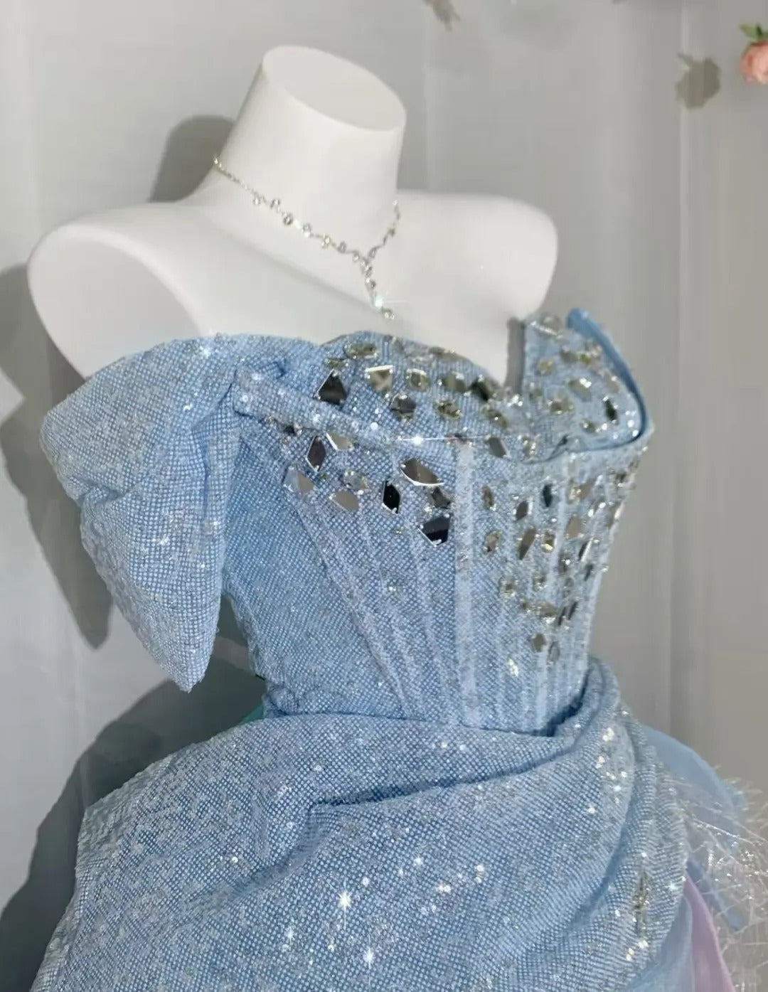 Blue Sparkling Homecoming Dress Gorgeous Exquisite Sequined Short Tulle Ball Gown Evening Dress nv4380