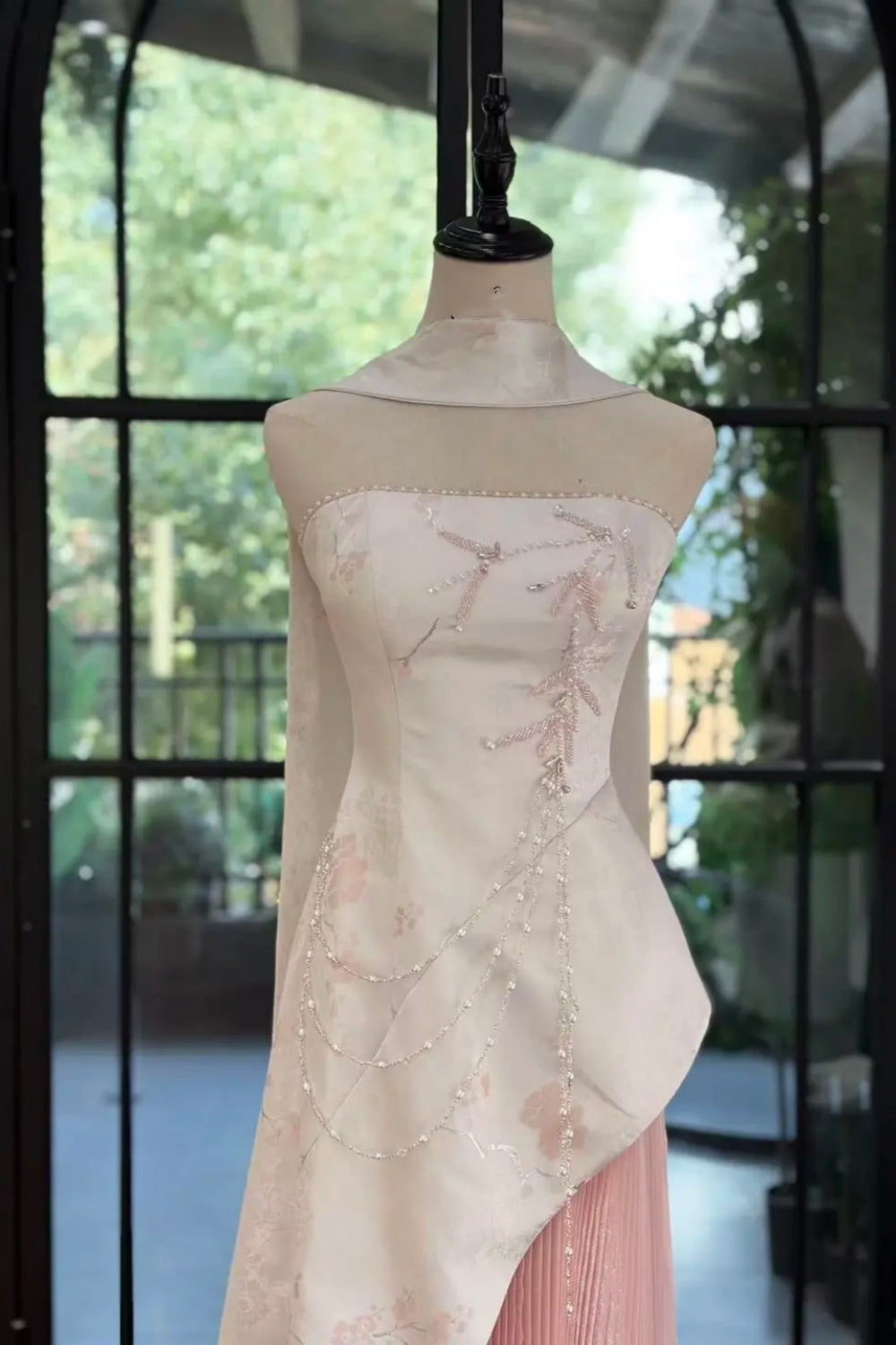 Modern Chinese Style Pink-White Contrast Strapless Shawl Pleated Train Gown - Elegant Dress for Engagement & Chinese Wedding  NV6361