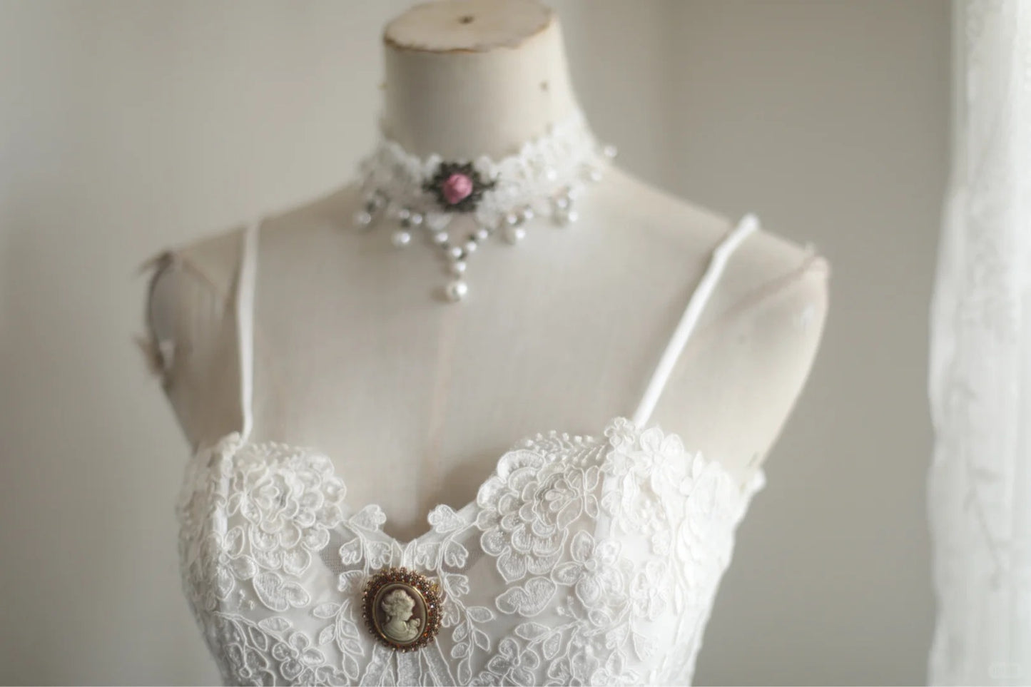 Robe de soirée longue en dentelle blanche, style princesse rétro, simple et mignonne, avec broderie de fleurs, robe de bal, robe de demoiselle d'honneur, nv4694