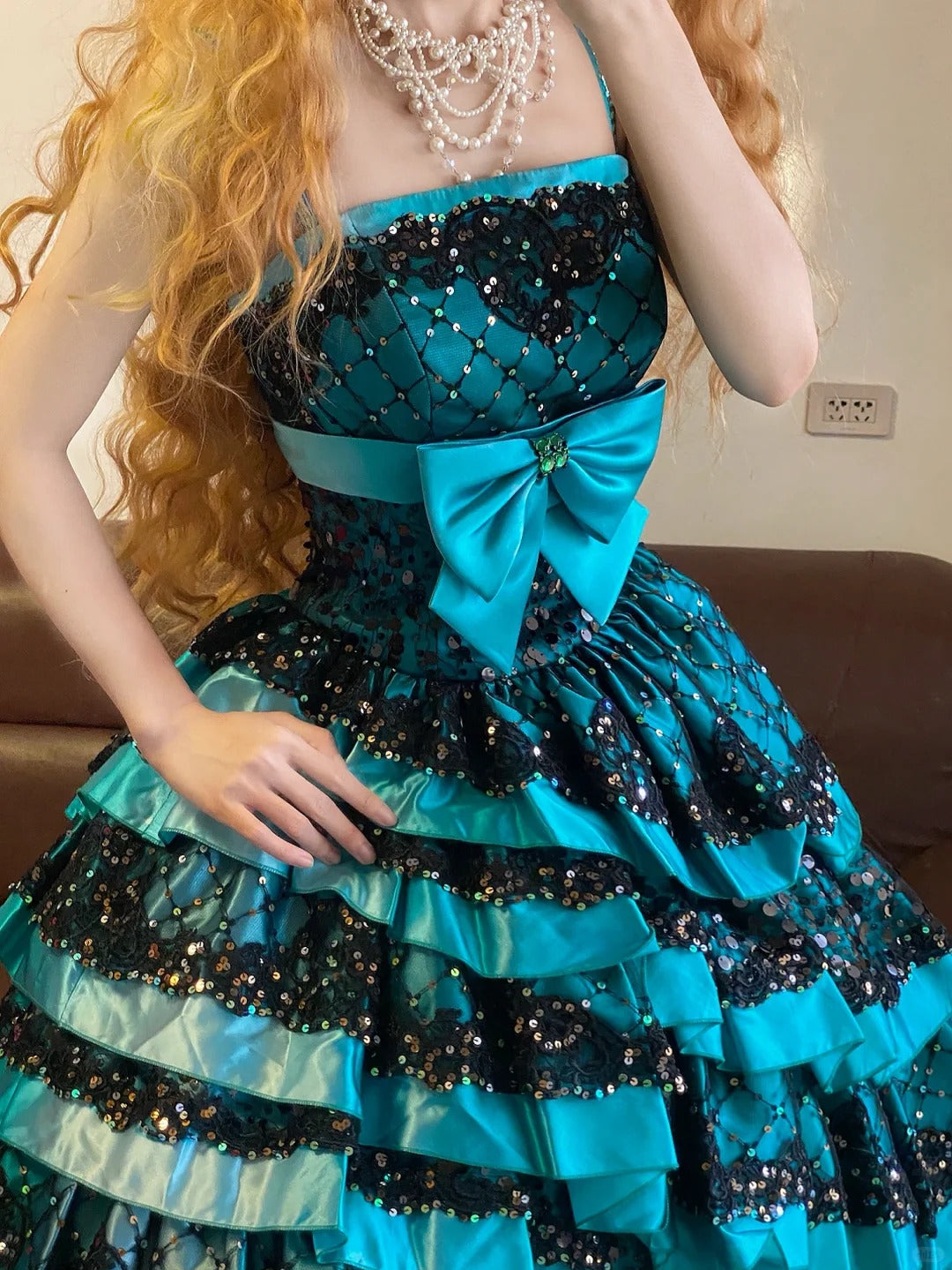 Blaues, langes, gerüschtes, modisches, langes Satin-Prinzessinnen-Ballkleid NV5046