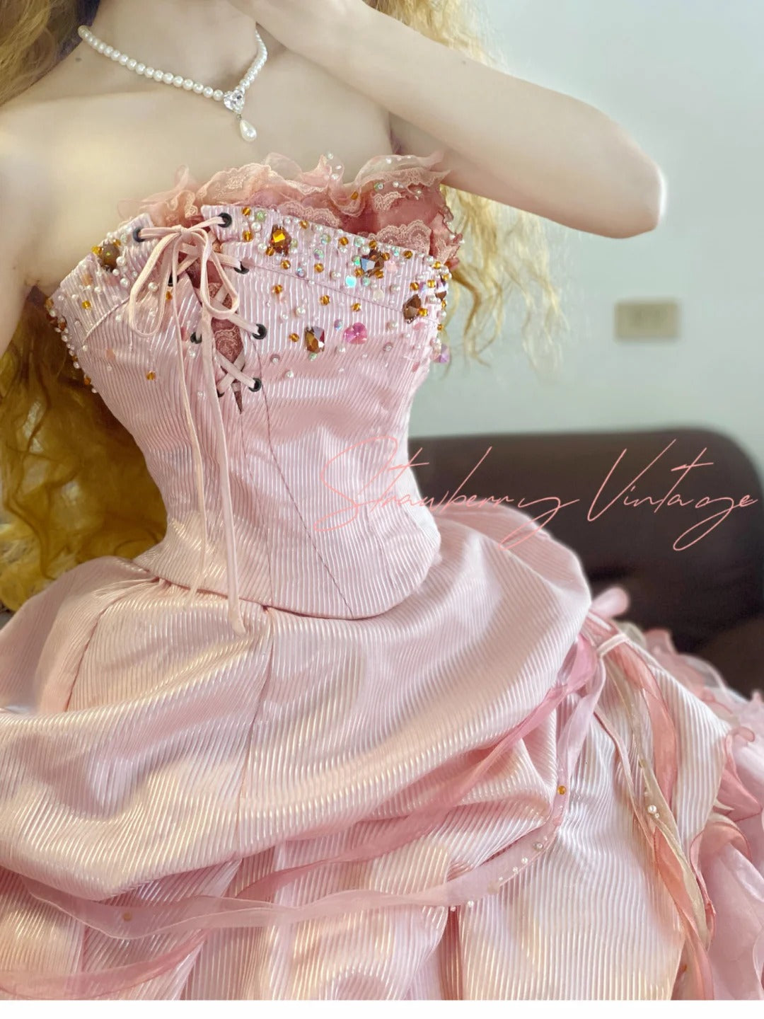 Rosa Perlen Vintage Elegantes Langes Prinzessin Satin Ballkleid nv5031