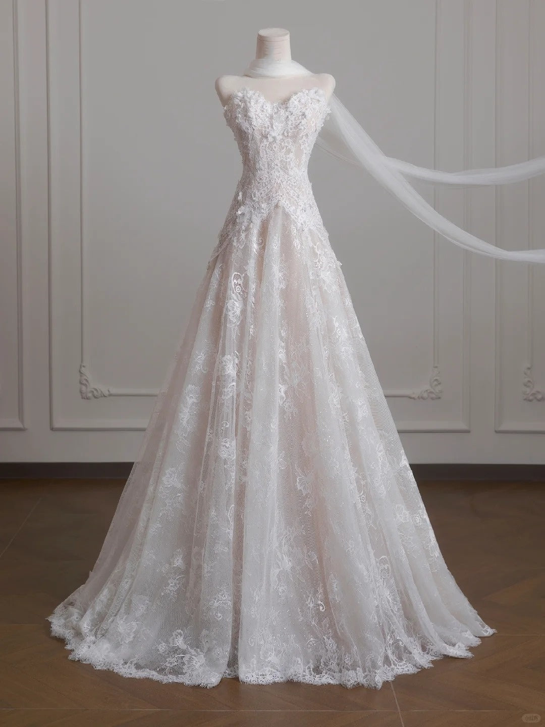 Weißes elegantes langes Spitzen-Tüll-Ballkleid, Abendkleid, Hochzeitskleid nv4957