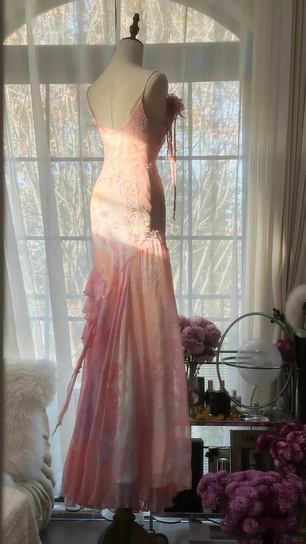 Elegantes und romantisches langes Ballkleid aus Chiffon mit Rüschen in Rosa, NV5321