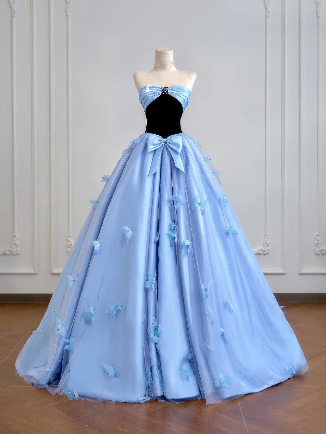 Blaue Schleife langes Satin Ballkleid Abendkleid Quinceanera Kleider nv4942