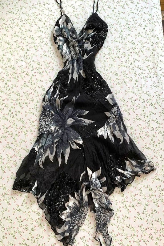 NiceVestidos – Schwarzes Midikleid mit Pailletten und Blumenmuster NV5718