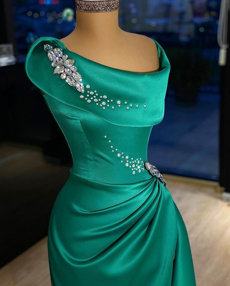 Grünes, wunderschönes, modisches, elegantes, exquisites Baoshi-Kleid mit Perlen, lang, Satin, bodenlang, mit Schlitz, sexy Ballkleid, Abendkleid, Geburtstagspartykleid, Ballkleid nv3947