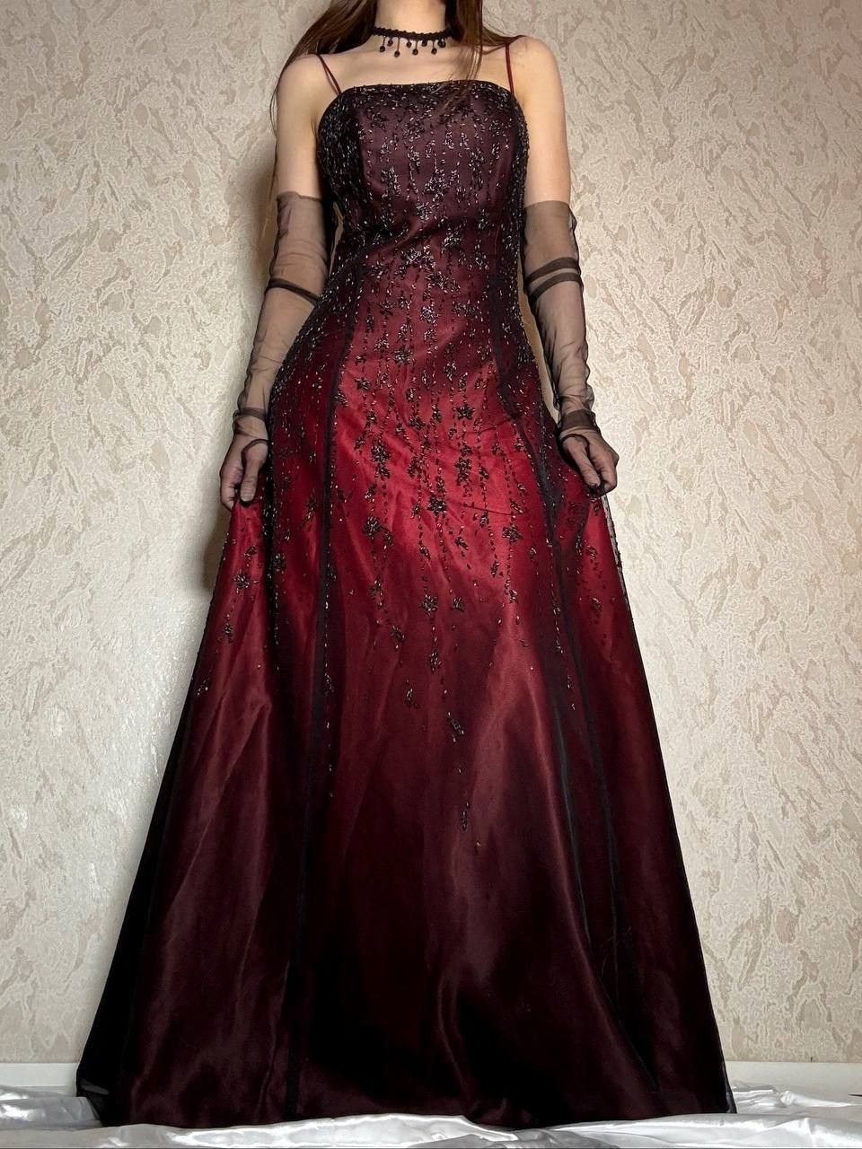 Burgundy Gradient Beaded Spaghetti-Strap Floor-Length Black Tulle Sleeve Retro Gown NV6230