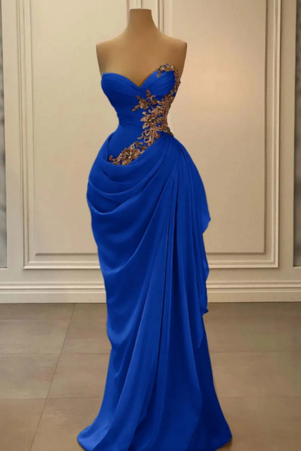 Burgunderfarbenes, langes Samtkleid mit zarter Perlenstickerei NV6687