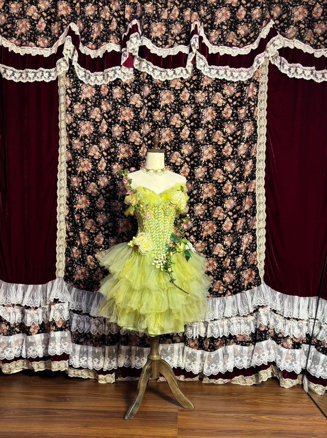 Green Forest Elf Fairy Elegant Exquisite Beaded Floral Short Tulle Homecoming Dress Prom Dress Evening Dress Party Dress nv4012