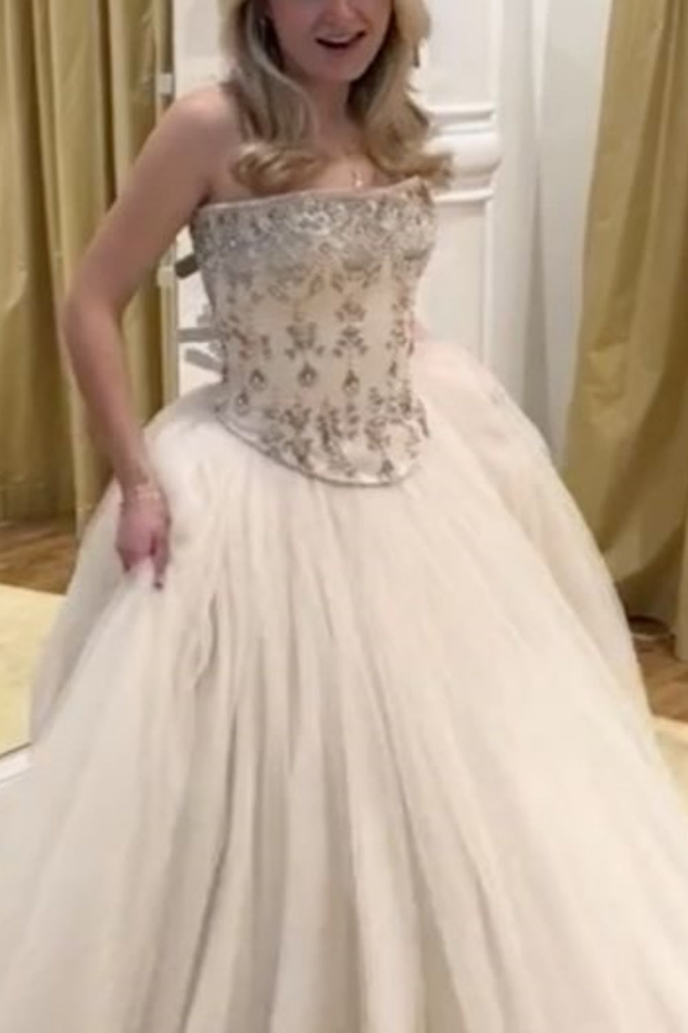 NiceVestidos--White Delicate Beaded Long Tulle Ball Gown Wedding Dress NV5838