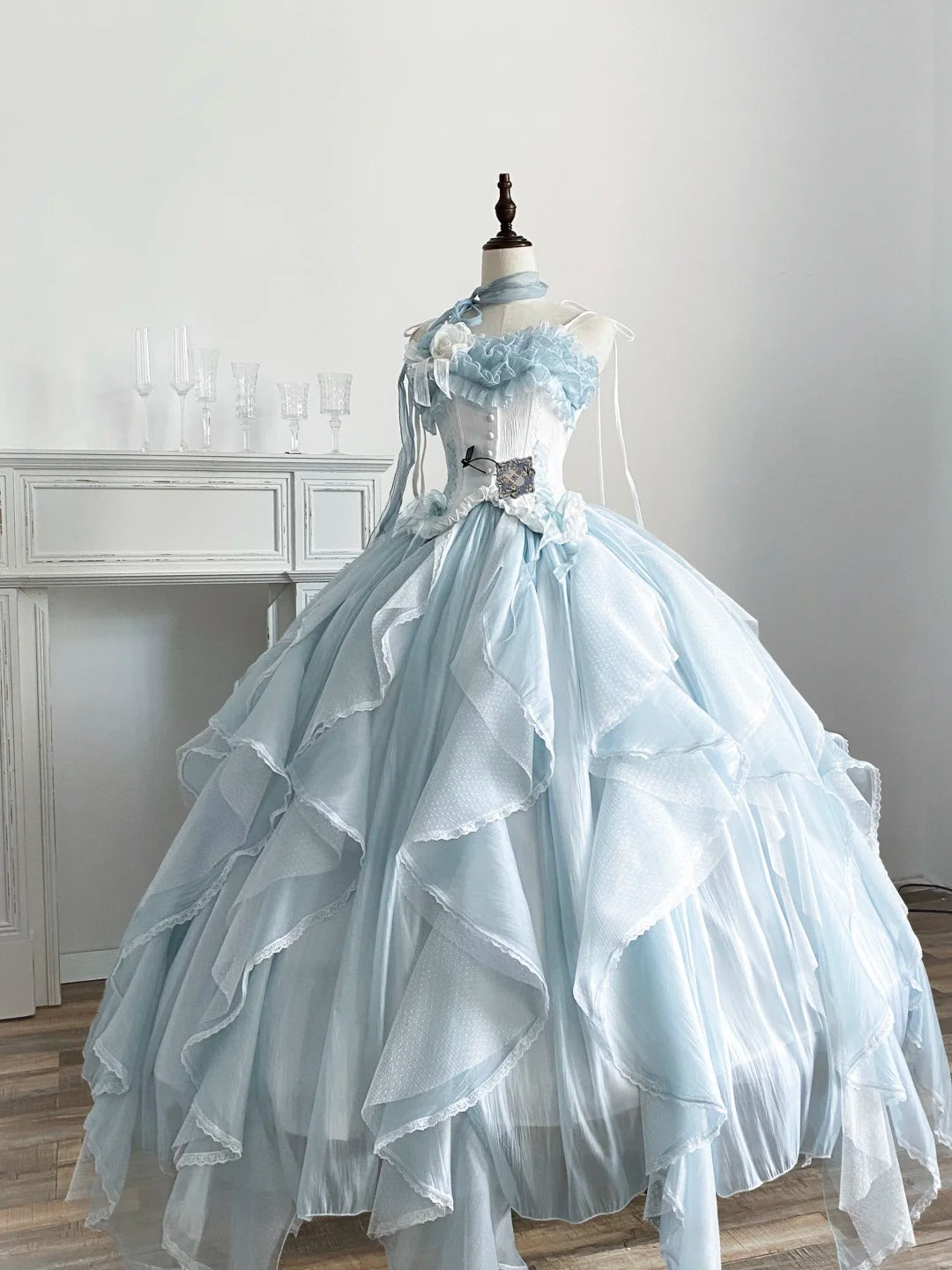 Hellblaues süßes florales langes Tüll-Ballkleid-Abendkleid Quinceanera-Kleider nv4995