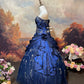 Marineblaues, exquisites, perlenbesetztes Satin-Ballkleid im Vintage-Stil, bodenlang, NV5151
