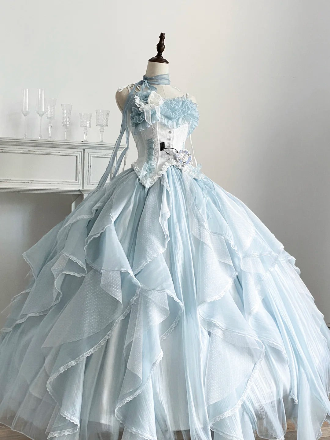 Hellblaues süßes florales langes Tüll-Ballkleid-Abendkleid Quinceanera-Kleider nv4995
