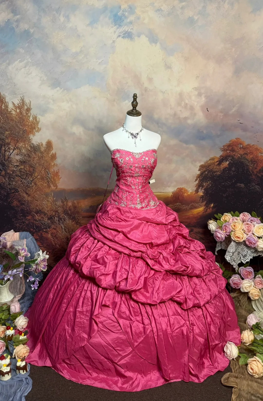 Rosa Vintage Perlenbesetztes langes Satin-Ballkleid nv5146