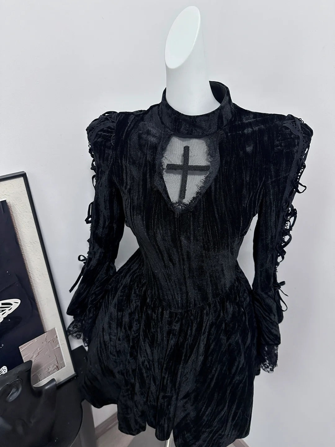 Black Vintage Elegant Exquisite Lace Short velvet Homecoming Dress Prom Dress Evening Dress Birthday Party Dress Prom Dress nv4048