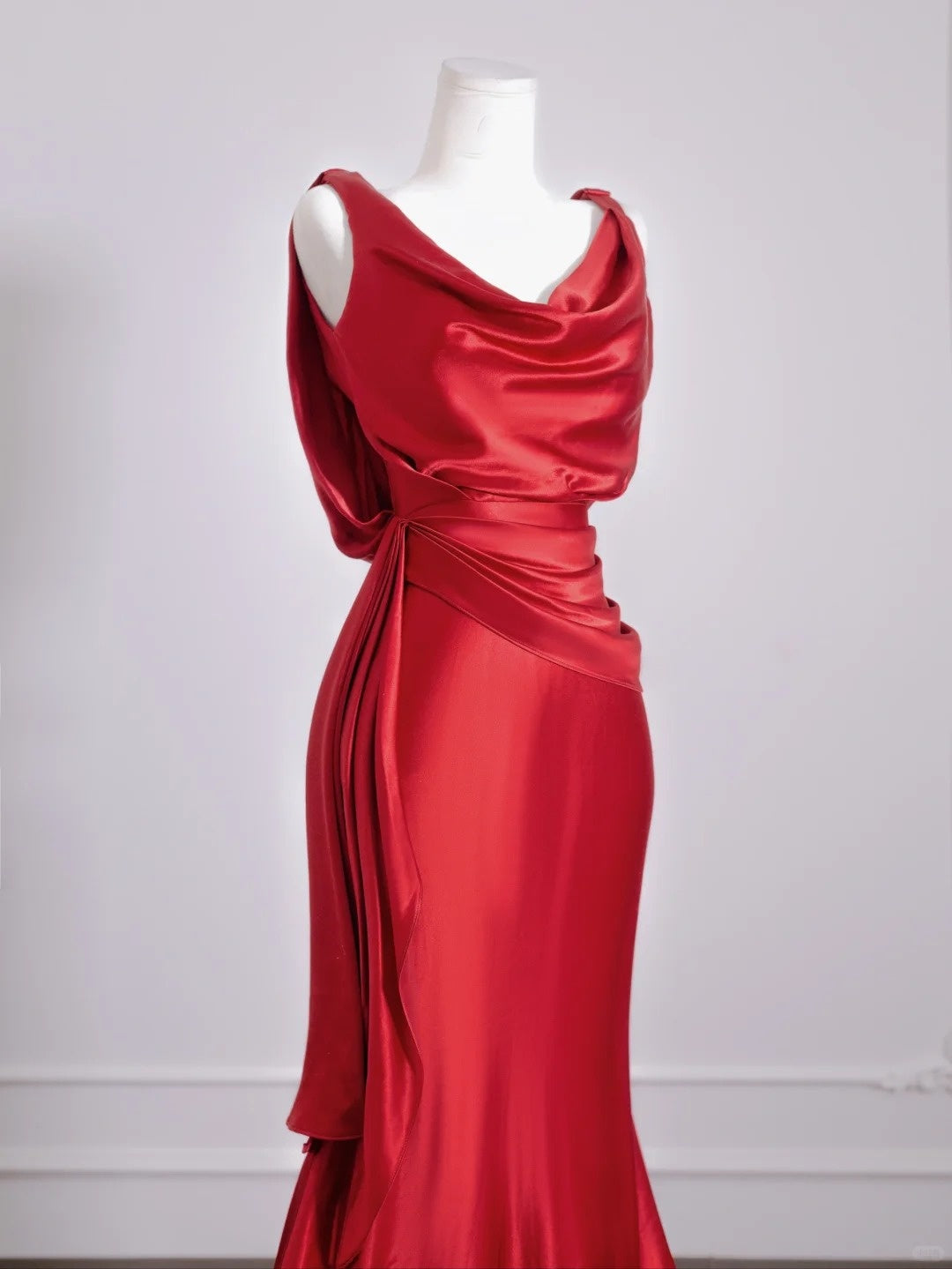 Red Elegant Fashion Backless Long Satin Prom Dress Evening Dress nv4974
