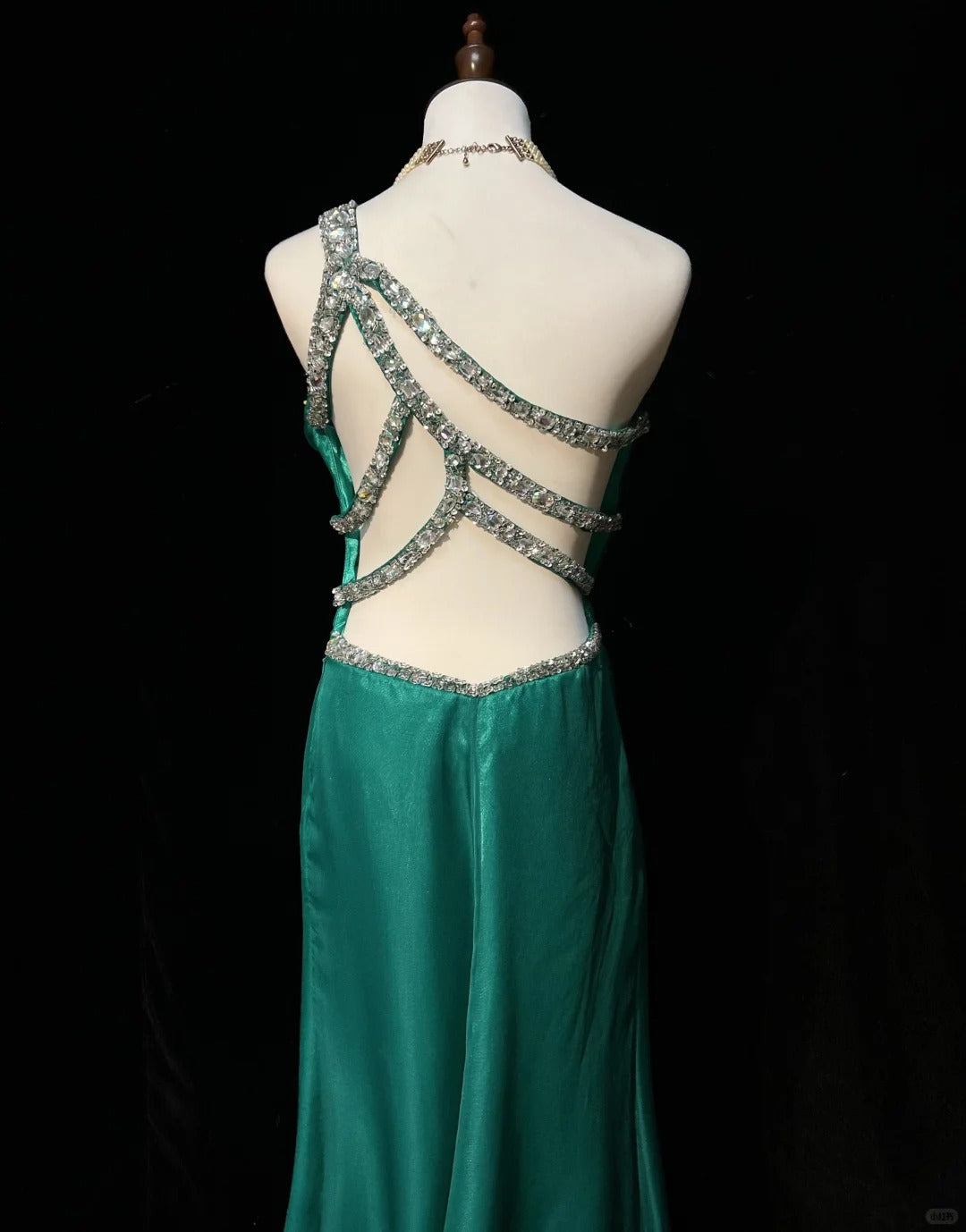 Green rhinestone beads elegant long satin Prom Dres evening gown nv4930