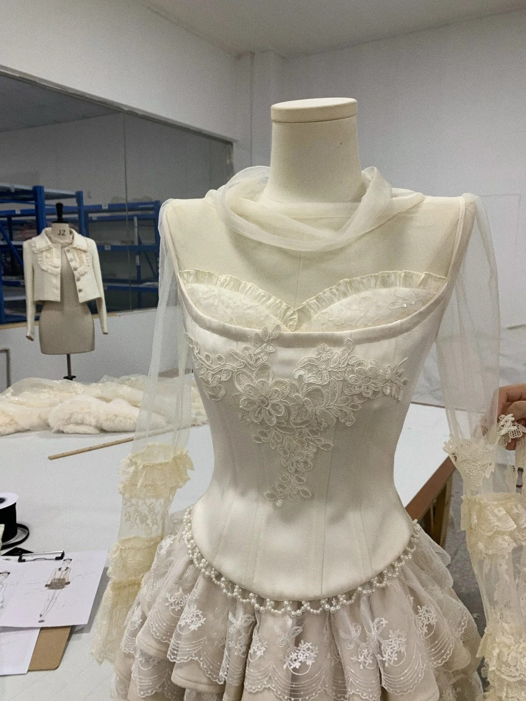 White Sweet Pearl Beading Short Satin Lace See-through Homecoming Dress Prom Dress Birthday Dress nv4522