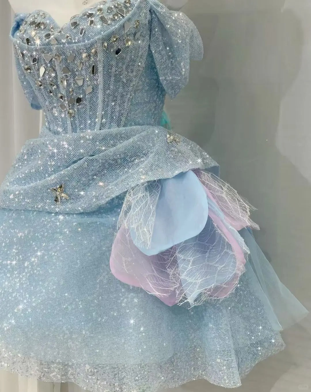 Blue Sparkling Homecoming Dress Gorgeous Exquisite Sequined Short Tulle Ball Gown Evening Dress nv4380