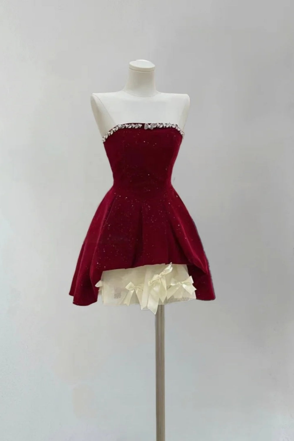 Burgundy Sparkling Beaded Satin Short Homecoming Dress Birthday Party Dress nv5272