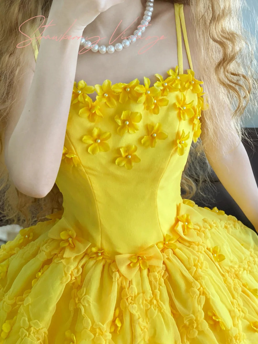 Gelbes Vintage Elegantes Blumen Perlen Langes Tüll Prinzessin Ballkleid nv5009