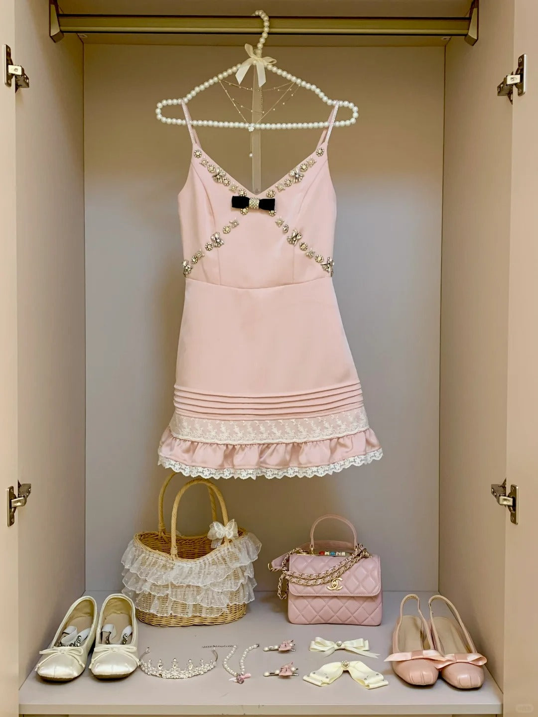 Rosa Mode Kurze Spaghettiträger Chiffon Homecoming Kleid Geburtstag Party Kleid nv5313