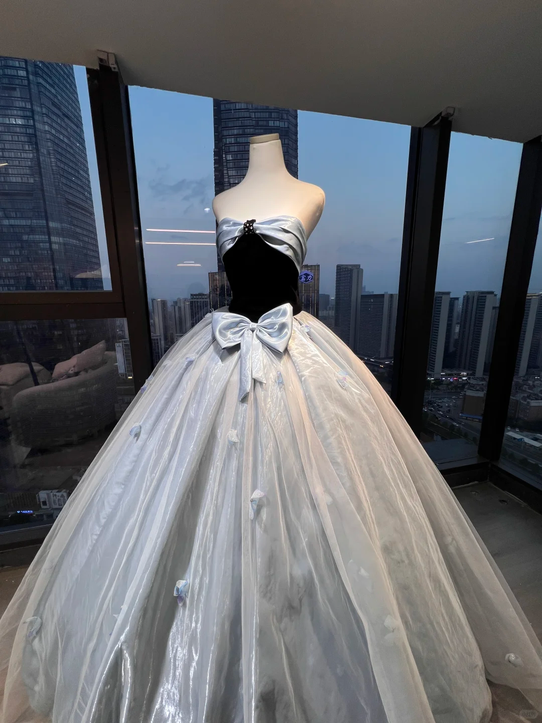 Strapless Black Ice Blue Contrast Ball Gown Velvet Bodice Satin Bow Shiny Tulle Prom Dress  NV7035