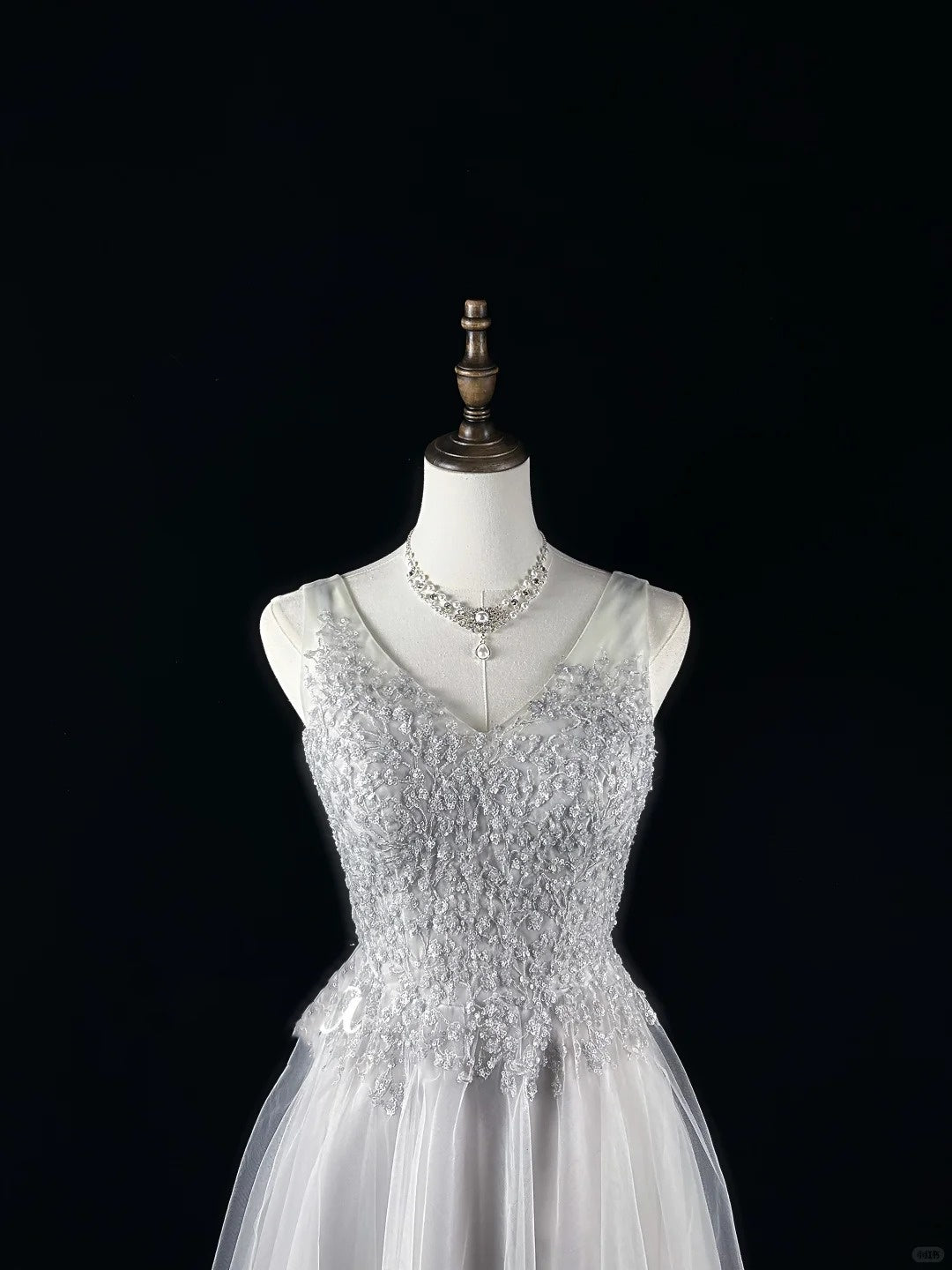 Silbernes kurzes Heimkehrkleid mit Pailletten, Spitze und Tüll, Ballkleid, Geburtstagskleid, nv4496