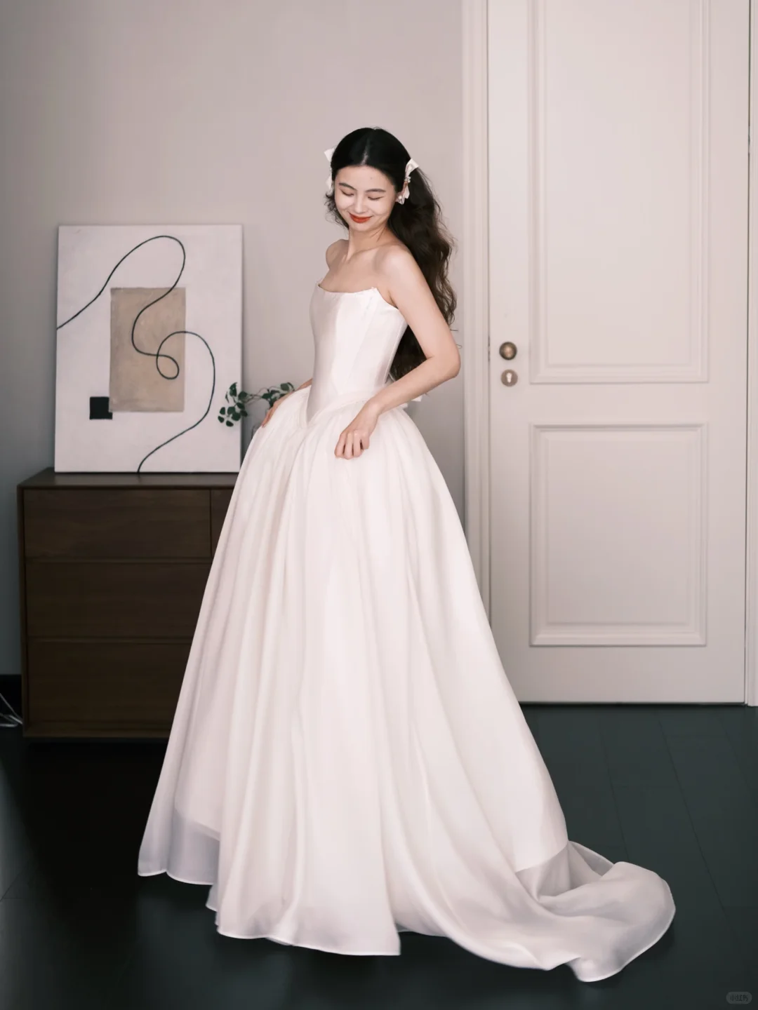 Strapless Satin Ball Gown Wedding Dress Corset Bodice Long Train Bridal Gown  NV7204