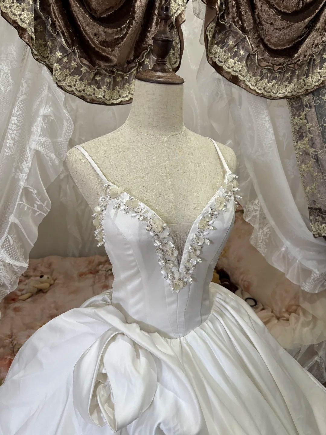 Vintage Princess Style Ivory 3D Floral Appliqué Spaghetti Straps Deep V-neck Open Back Satin Ball Gown Wedding Dress with Train   NV6867