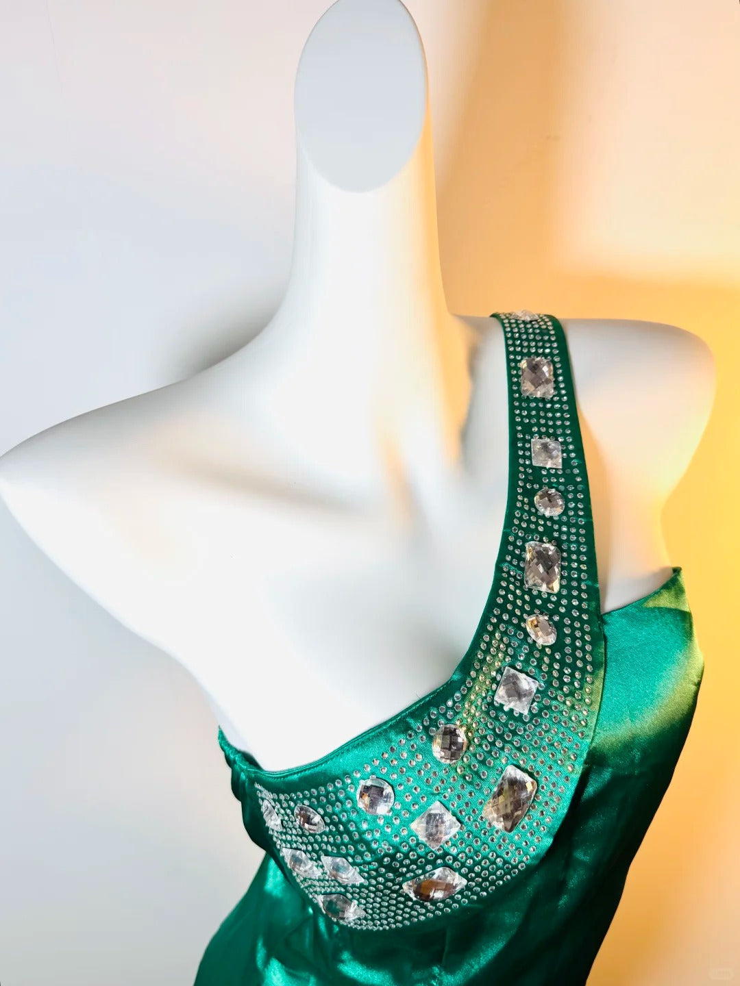 Green beaded one shoulder fashion exquisite short satin homecoming dress birthday party dress nv5308