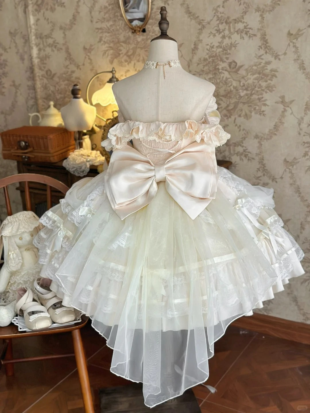 NiceVestidos-🩰Vintage White Bow Short Tulle Princess Homecoming Dress Birthday Party Dress nv5531