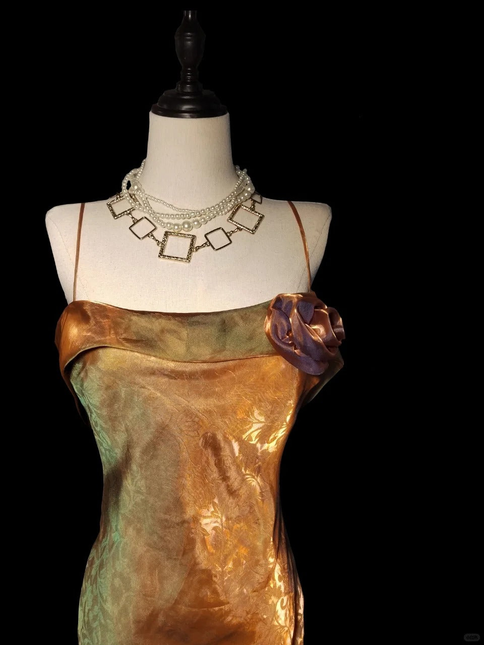 Goldgrünes, wunderschönes, modisches, elegantes, dunkles Muster, lange Spaghettiträger aus Satin mit Meerjungfrauenschwanz, Ballkleid, Abendkleid, Geburtstagspartykleid, Ballkleid, NV3968