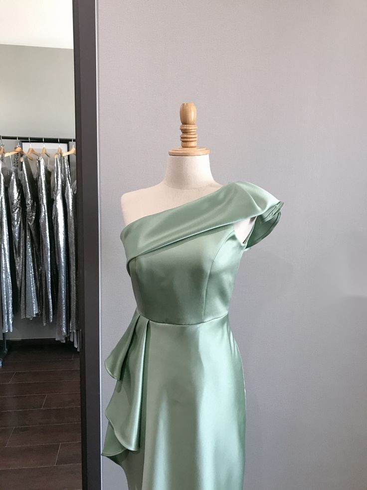 Green Fashion Simple Elegant Long Satin Prom Dress Evening Dress bridesmaid dress Wedding Mother's Party Dress Prom Dress nv3886