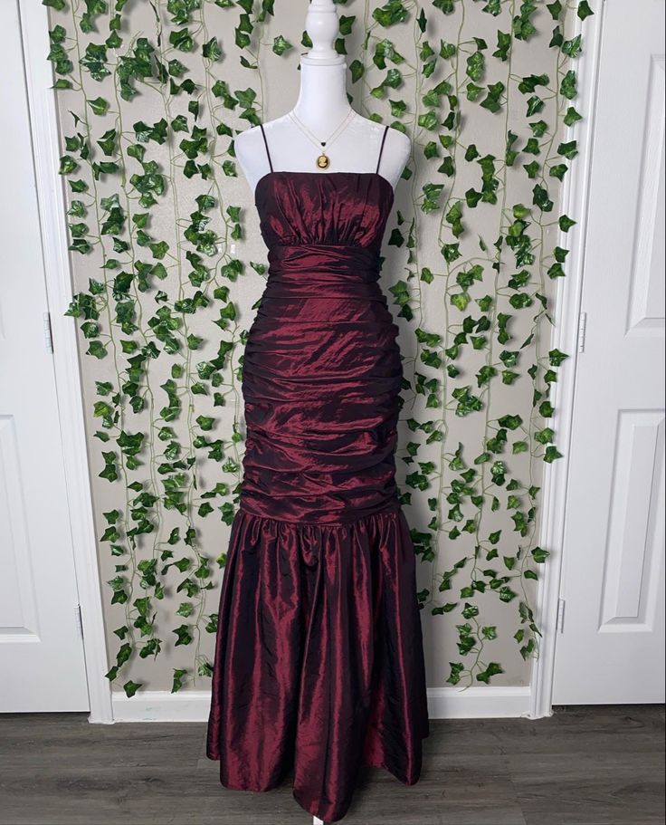Robe de soirée longue en satin bordeaux, élégante, style rétro, bretelles spaghetti, tenue de bal formelle, nv3632